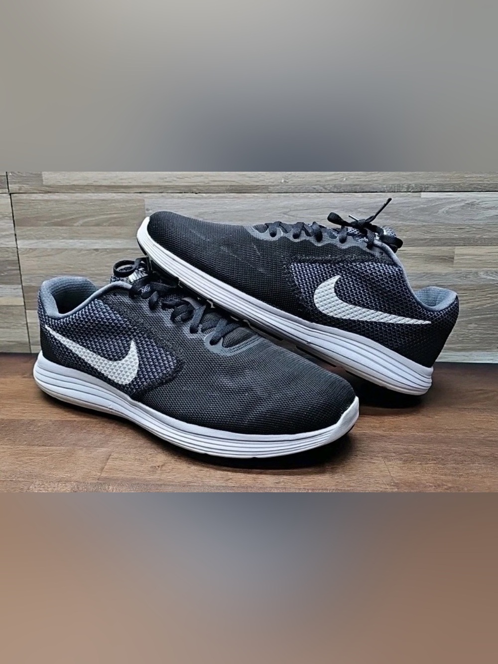 Nike  Revolution 3 Gray Black 819301-001 Running Sneakers Shoes-Mens 10.5 Wide